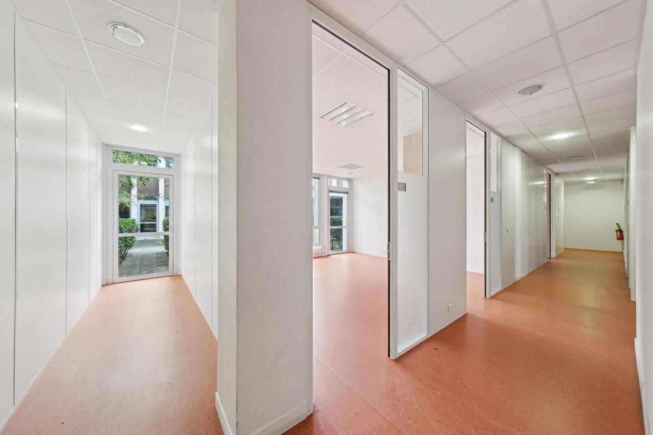 Bureau Paris 602m² Location bureau Paris OLBUR2423588 9